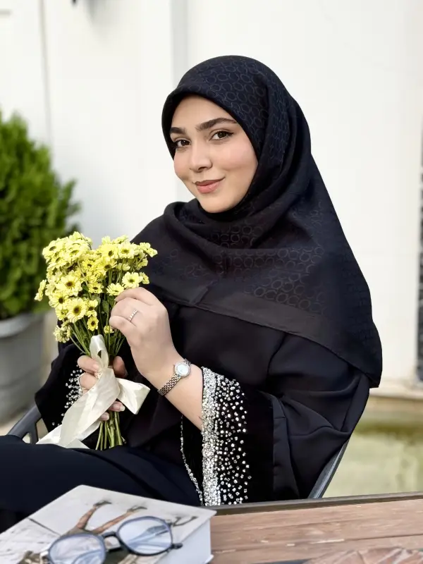 روسری ابریشم نخ مشکی