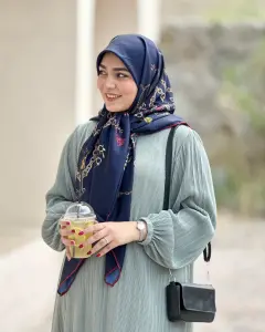 روسری ابریشم زنجیری